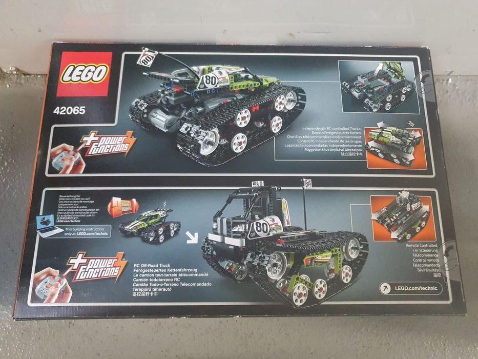 Lego Technic - Le bolide sur chenilles télécommandé - 42065 - ok - photo numéro 2