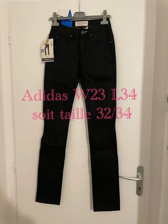 Pantalon huilé noir taille haute skinny fit neuf adidas taille W23 L34 soit taille 32/34 - photo numéro 1