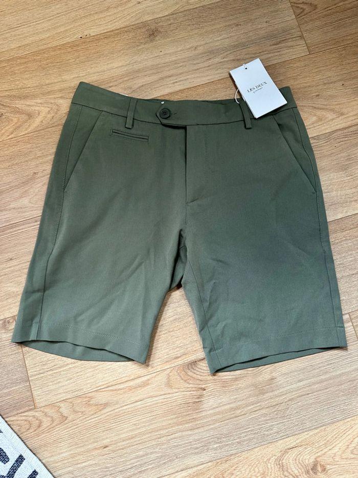 Short neuf avec étiquette de la marque danoise Les Deux - photo numéro 2