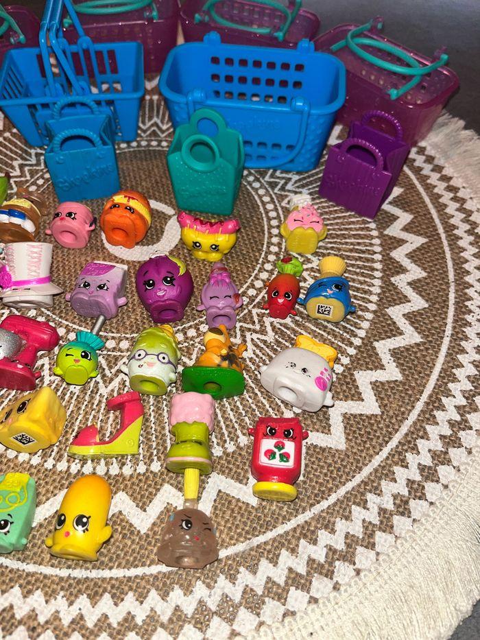 Lot de 34 Shopkins + 10 Paniers - photo numéro 3