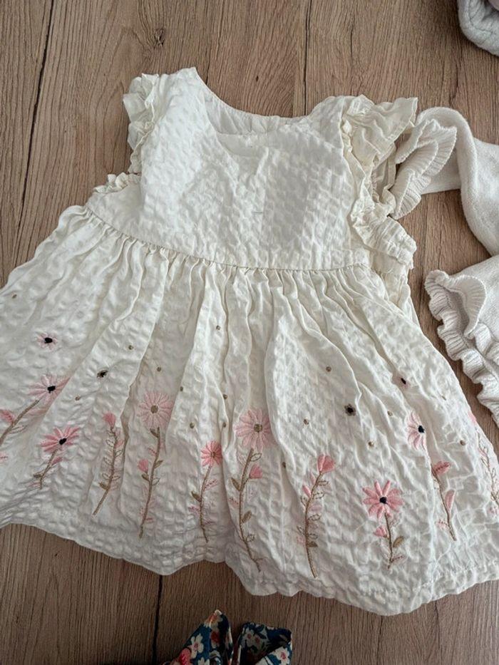 Jolie robe et gilet du pareille au même bébé fille 3 mois - photo numéro 2