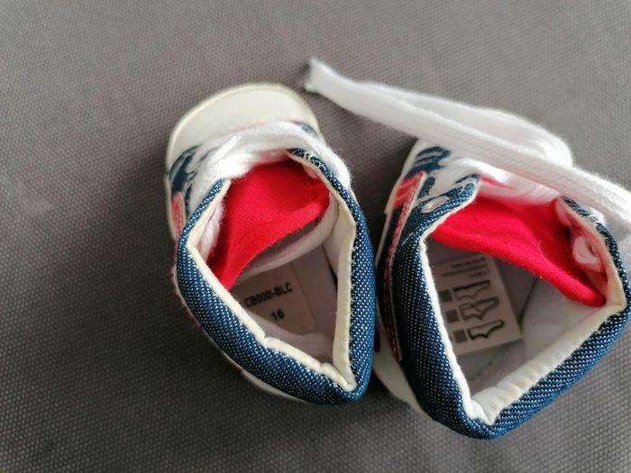 Chaussures basket bébé garçon avec lacets neuf - photo numéro 4