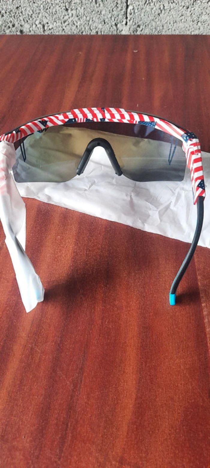 lunettes adultes Pit Viper
drapeau usa neuf - photo numéro 8