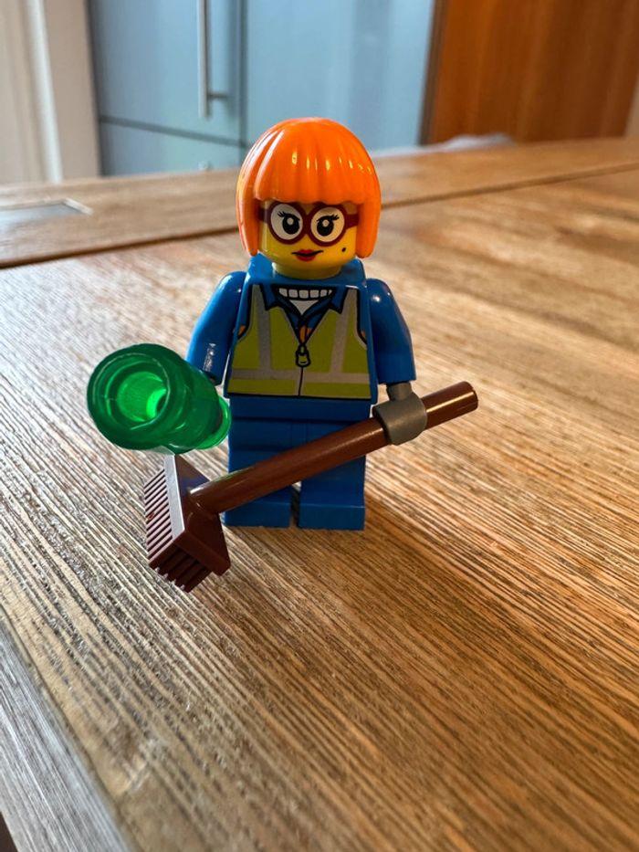 Minifigures Lego - Shirley Keeper