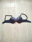 Soutien-gorge rouge gorge 85D