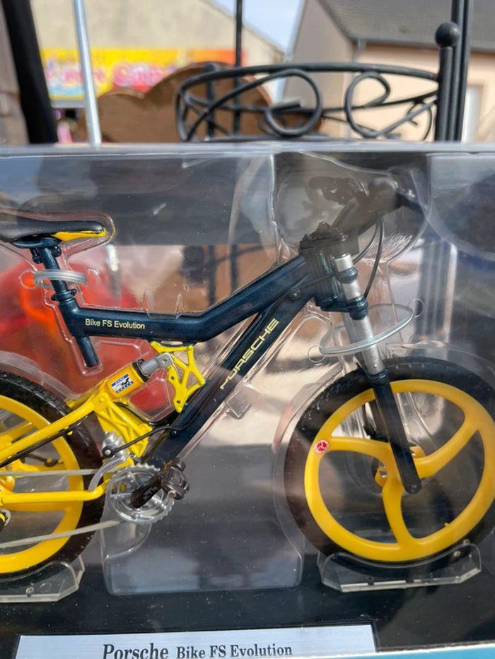 Figurine de modèle de vélo Porsche - photo numéro 4