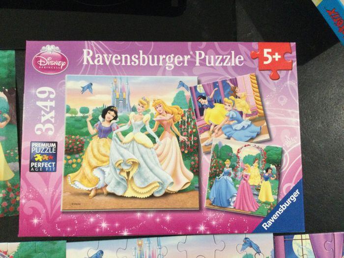 Puzzle princesses Disney 3x49 pieces - photo numéro 1