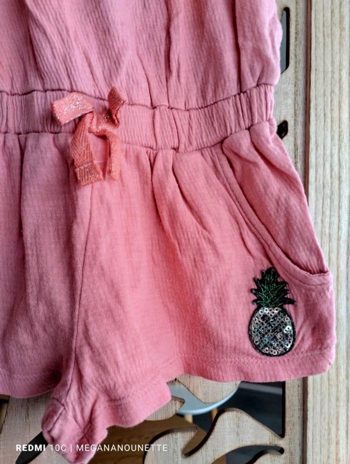 🦋 Jolie combi short rose côtelé 4 ans Kiabi - photo numéro 2