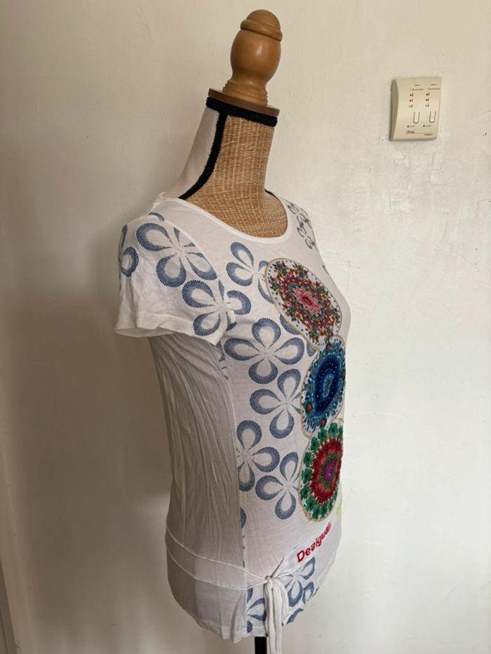 Magnifique teeshirt manches courtes desigual taille 36 - photo numéro 4