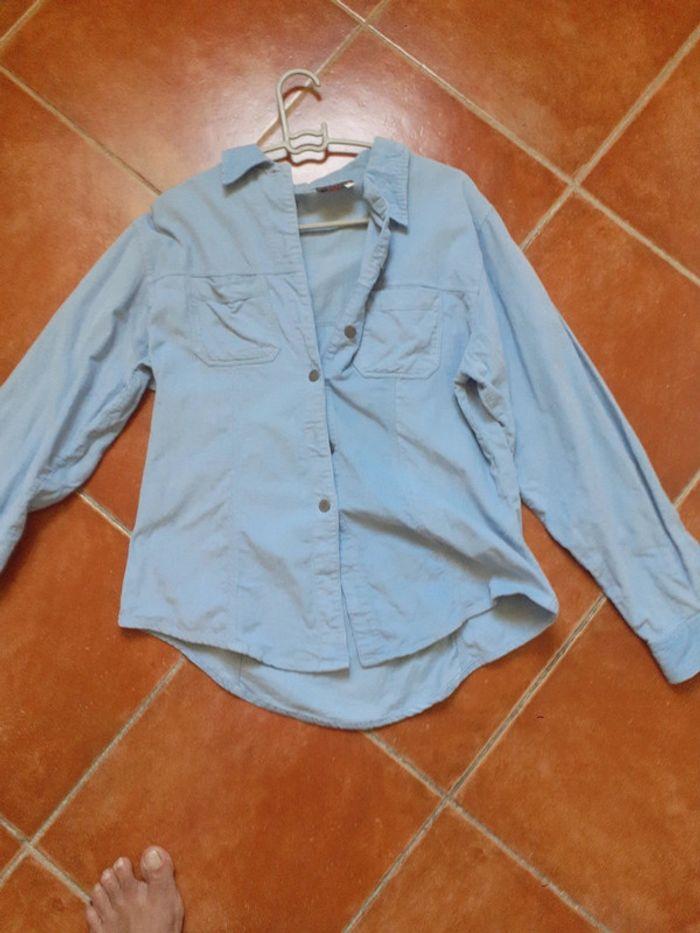 Chemise taille 2 bleu clair - photo numéro 3