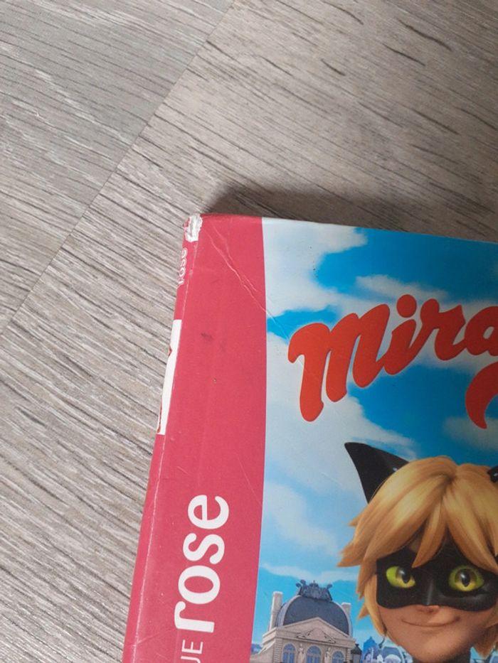 Livre miraculous tome 2 un chat de trop - photo numéro 3