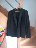 Blazer neuf avec étiquette.  Kiabi taille 46