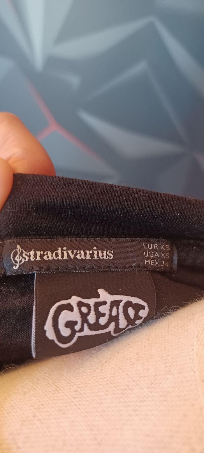 T shirt Grease Stradivarius taille Xs - photo numéro 2