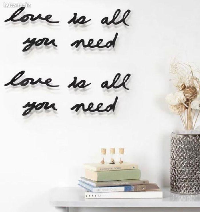 NEUF mantra love décoration murale acier noir all you need is love chambre ado bébé lot SOP77 - photo numéro 1