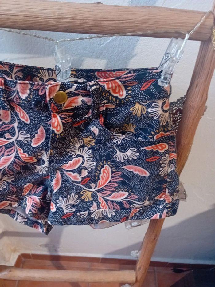 Short H&M taille 32 - photo numéro 3