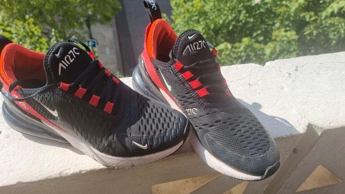 Nike air 270 noires et rouges 36.5 - photo numéro 1