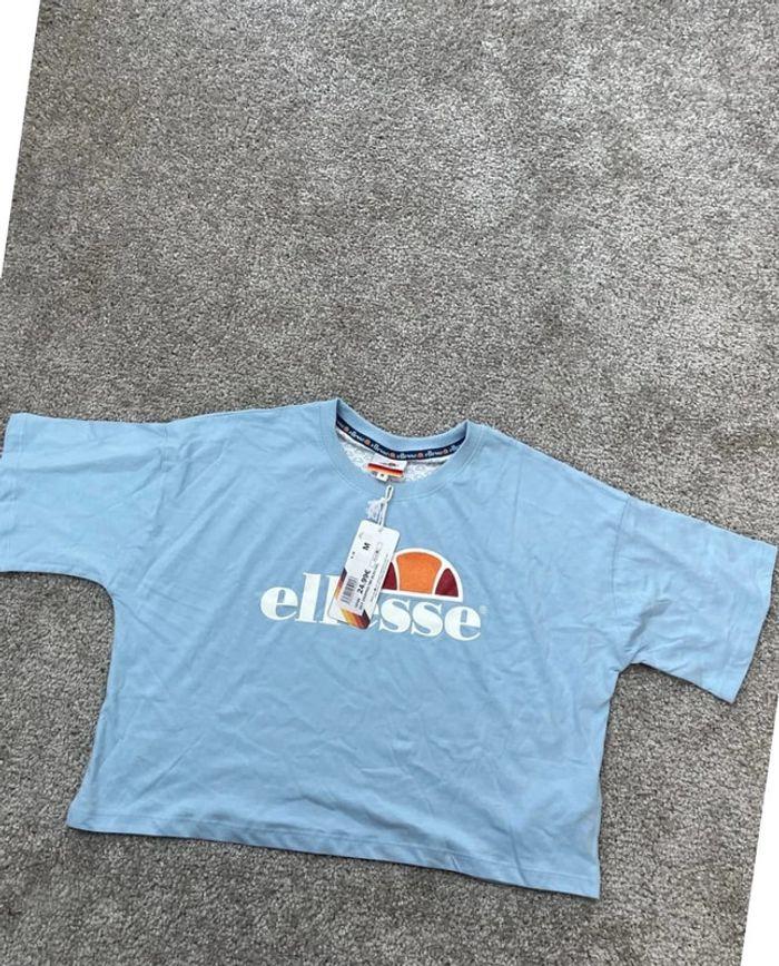 T-shirt court Ellesse taille M - photo numéro 2