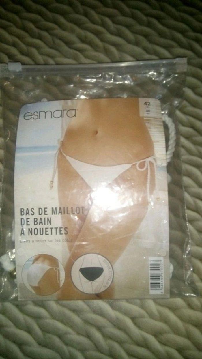 Bas de maillot de bain T42 - photo numéro 1