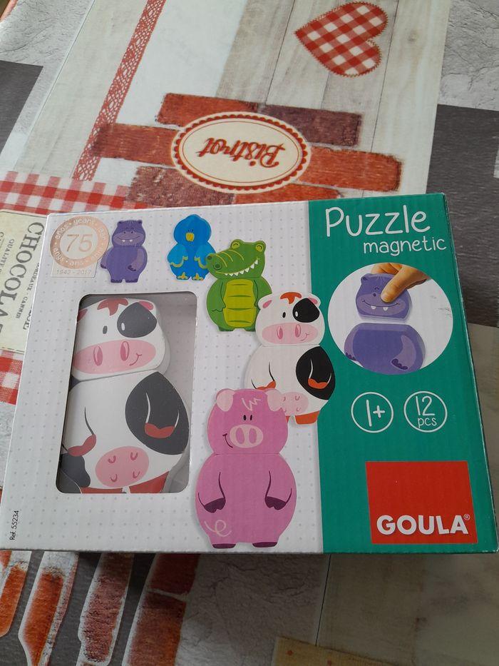 Puzzle magnetic interchangeable en bois dès 12 mois - photo numéro 1