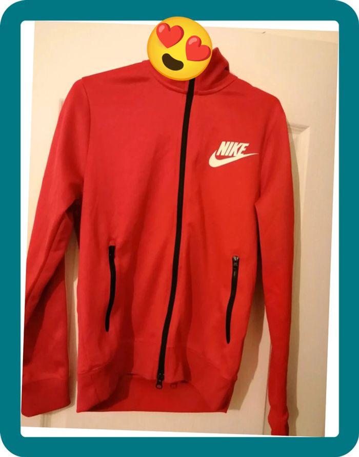 Pull Nike à capuche zippé taille S - photo numéro 5