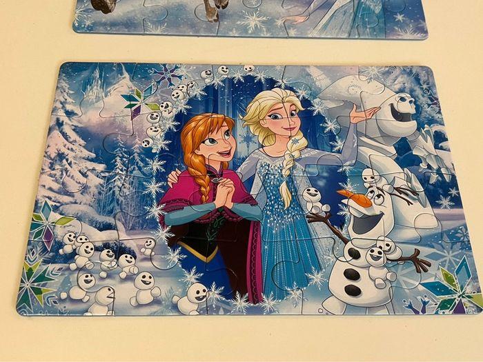 Puzzle Frozen la reine des neiges Disney 2x20 pièces complet en parfait état  3 ans et + - photo numéro 7