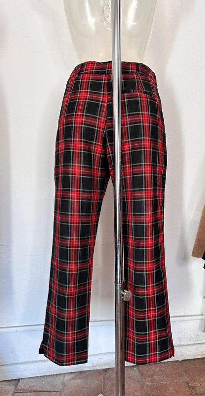 Pantalon tartan rouge et noir 7/8ème Pimkie taille 38 - photo numéro 2