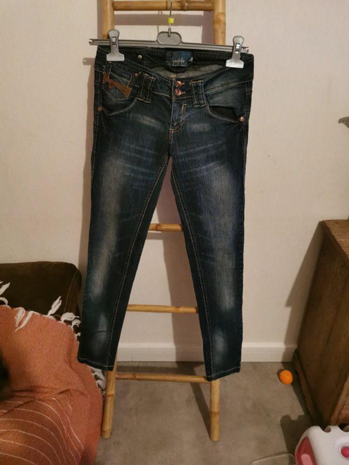 Jeans taille 36 - photo numéro 1