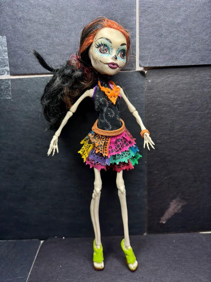 Figurine poupée monster high skelita - photo numéro 1