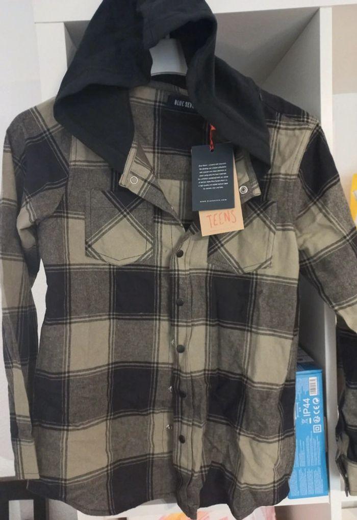 Magnifique chemise à carreaux 12 ans neuve - photo numéro 1