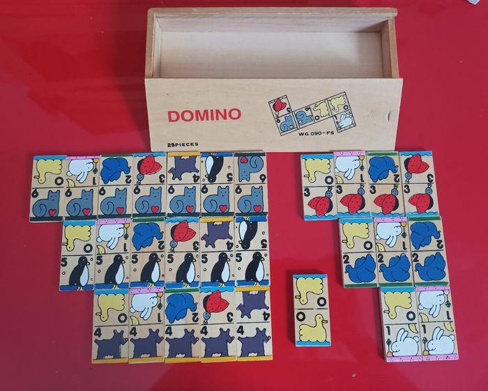 Dominos en bois - photo numéro 1