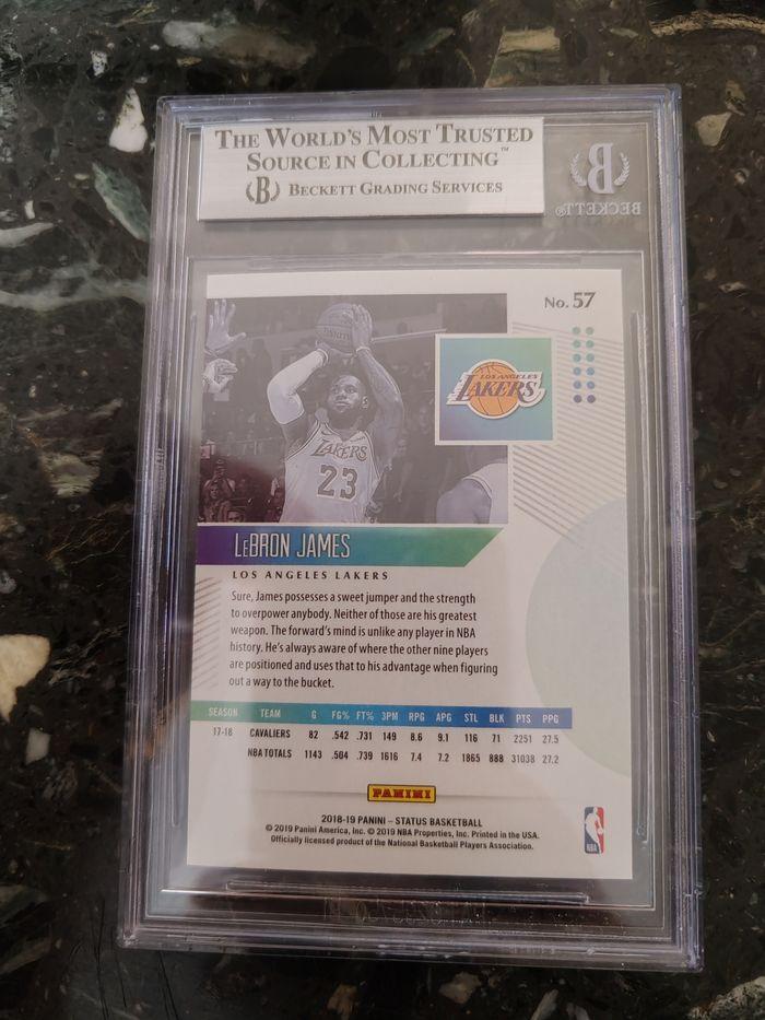 Carte basketball Beckett 8,5 LeBron James 2018-19 - photo numéro 3