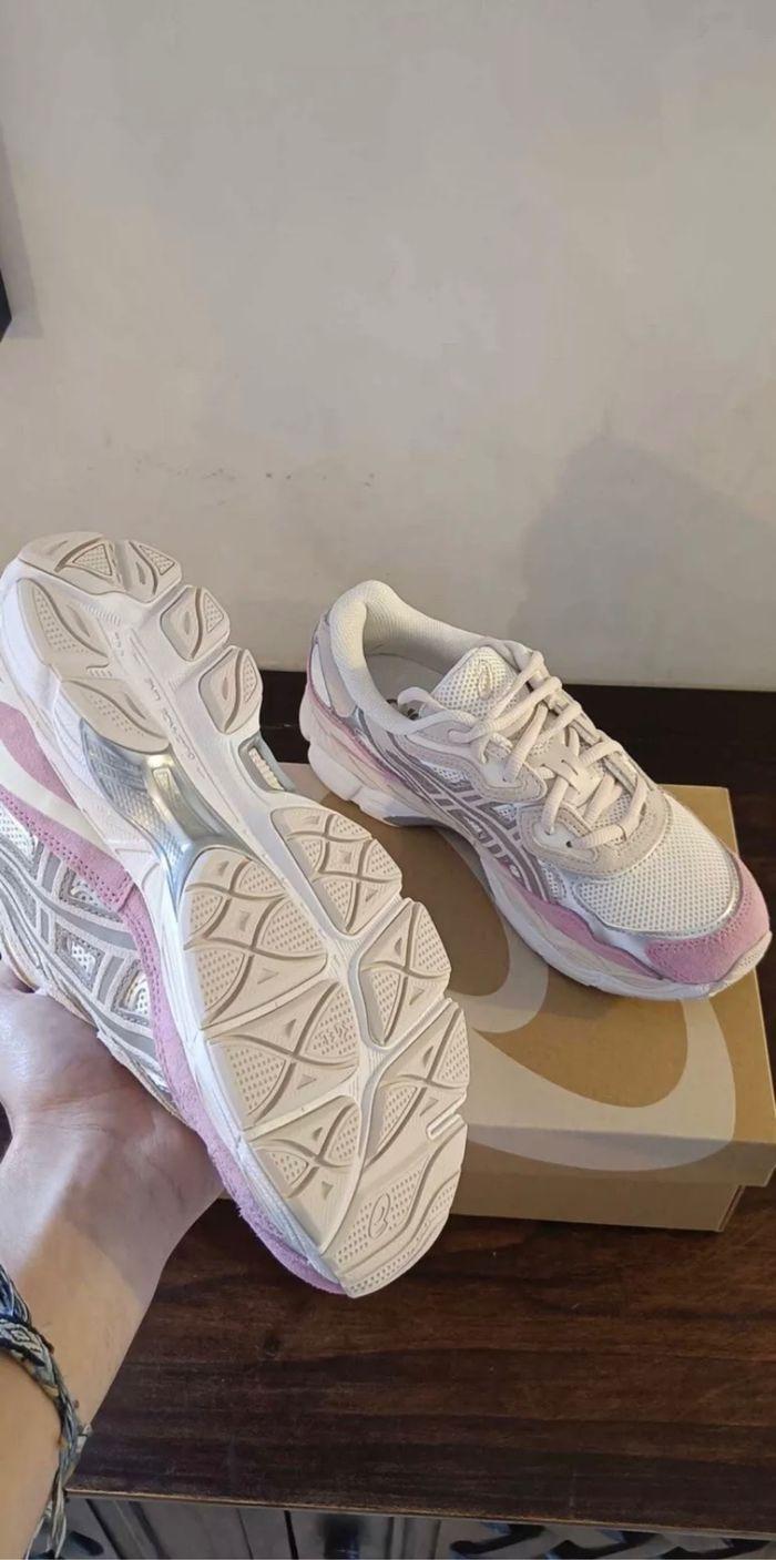 Baskets ASICS Gel NYC crème beige minéral rose - photo numéro 2