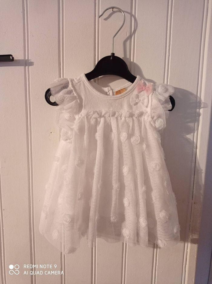 Robe cérémonie taille 3 mois