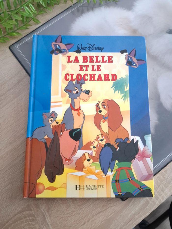 Livre La belle et le clochard / Hachette 1990 - photo numéro 1