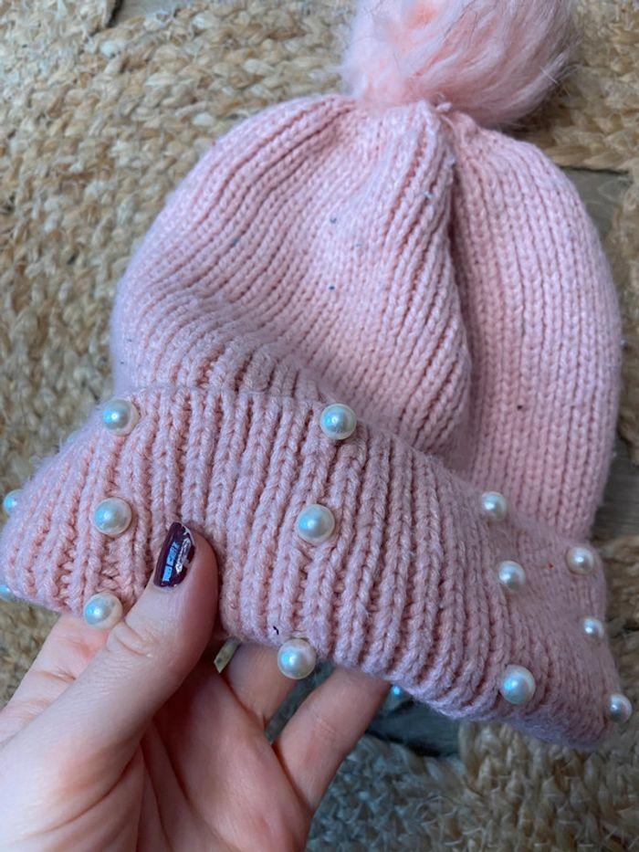 Bonnet fille rose à pompons avec perles - photo numéro 2