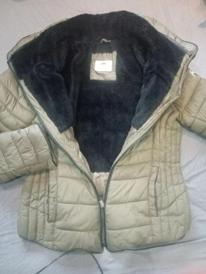 Manteau chaud fourré - photo numéro 1