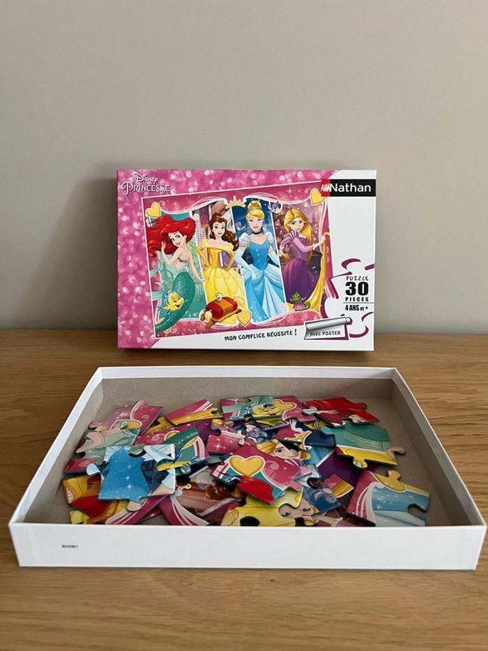 Puzzle Disney princesses - photo numéro 1