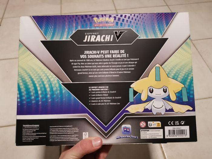 Coffret Pokémon Jirachi V - 4 booster + cartes promos - photo numéro 2