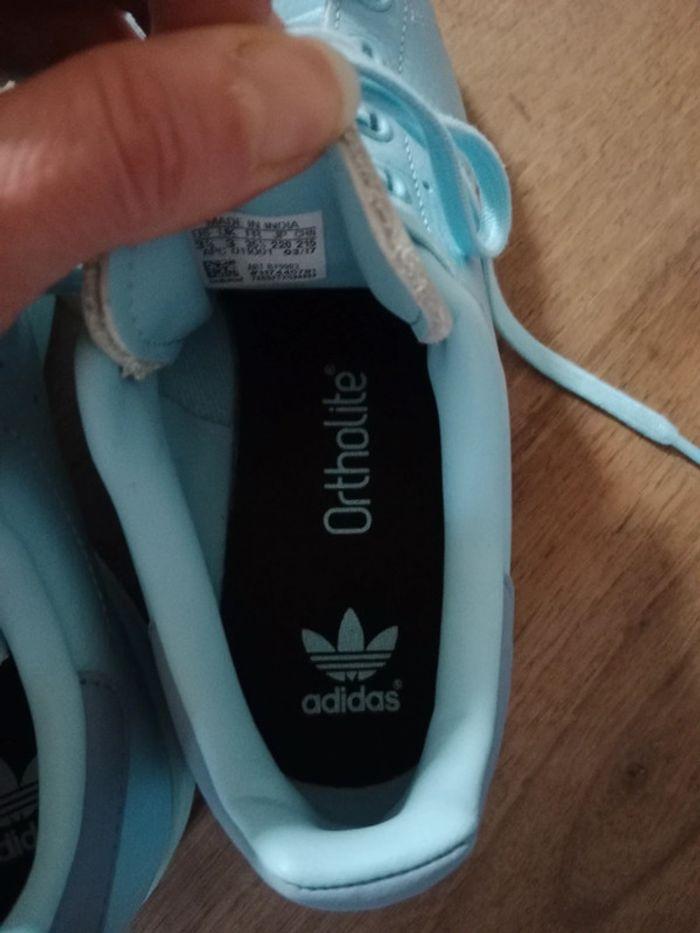 Basket Adidas édition limité bleu glacé fille 35 - photo numéro 10