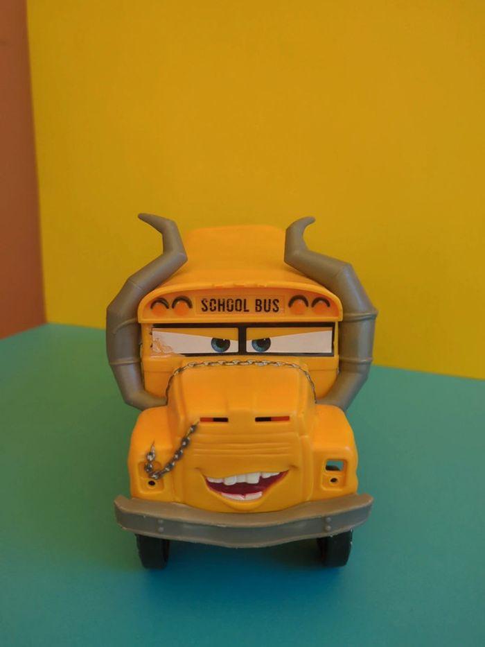 school bus cars disney - photo numéro 1