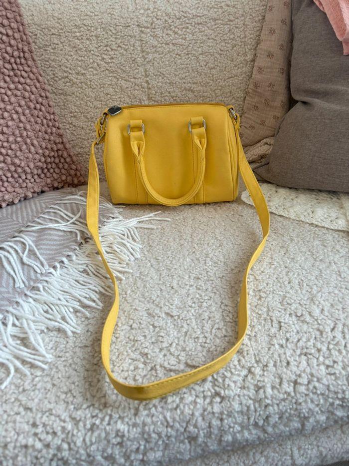 Petit sac jaune - photo numéro 2