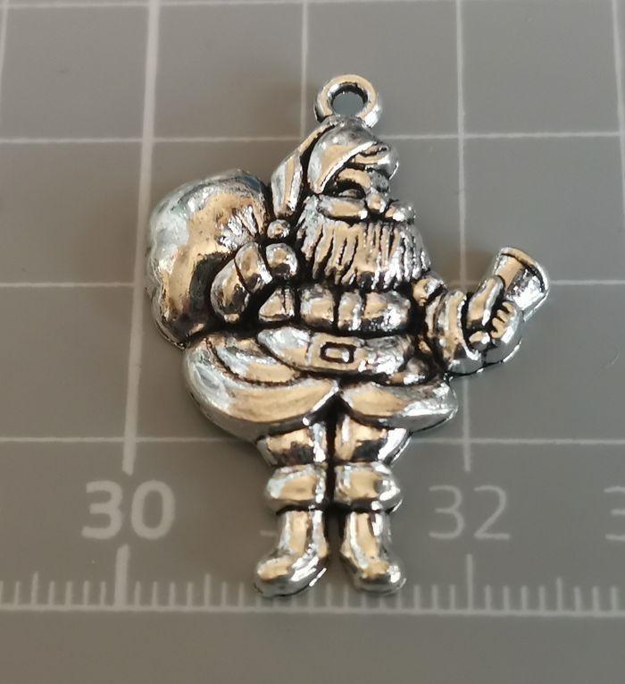 1 x Pendentif "Père Noël" GF en métal argenté - photo numéro 2