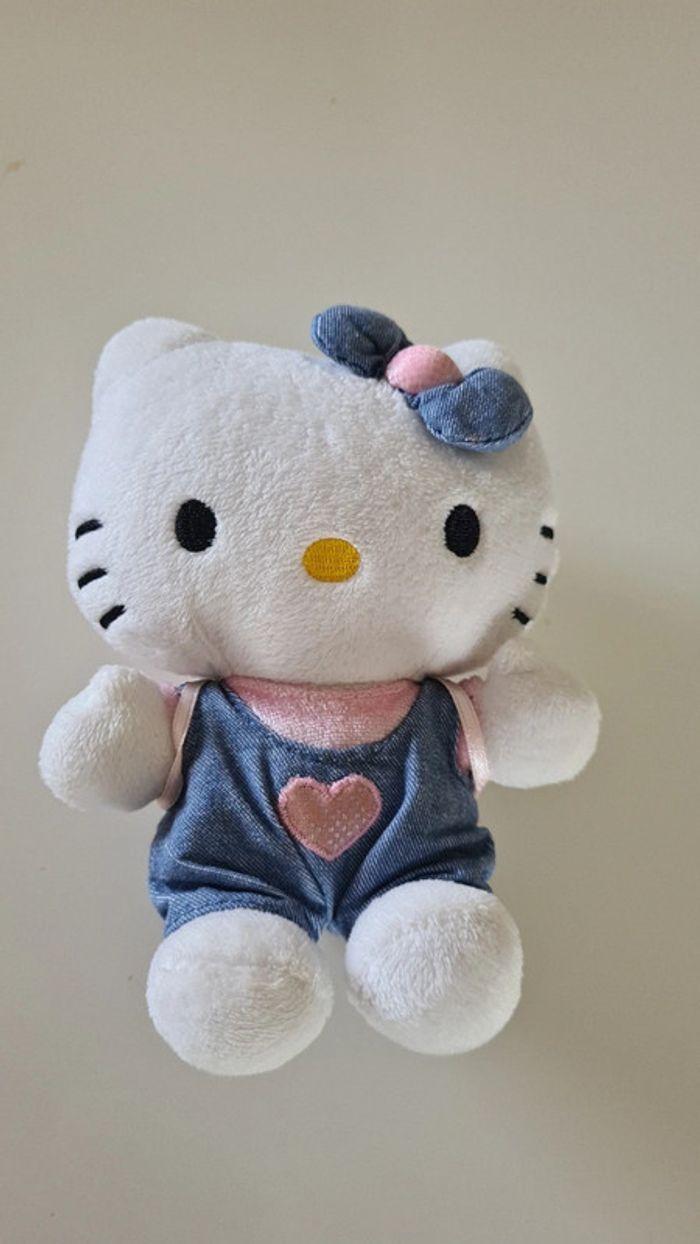 Peluche hello kitty - photo numéro 1