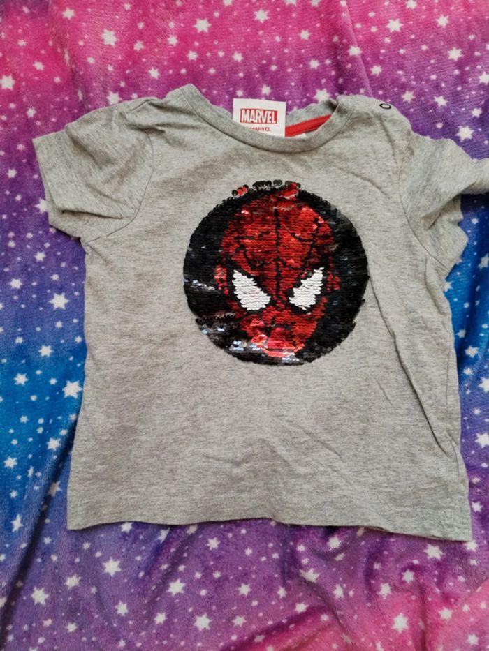 T-shirt Spider-Man - photo numéro 1