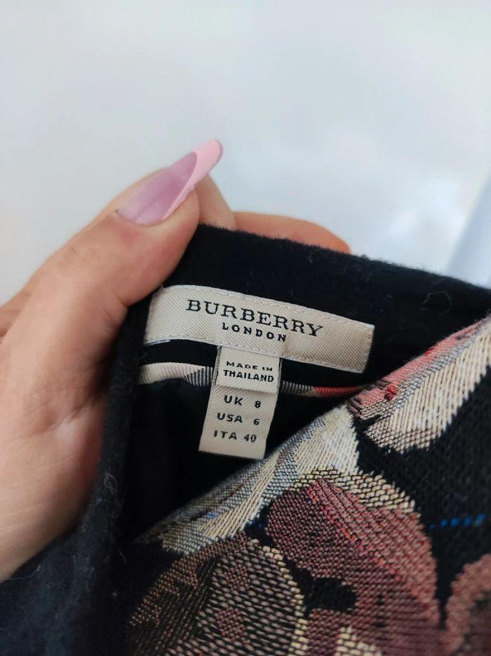 Robe Burberry taille 38 - photo numéro 4