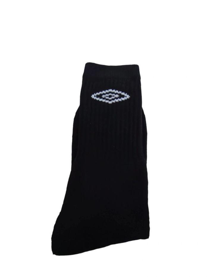 Une paire de chaussettes neuf Umbro |noire 39/42 - photo numéro 2