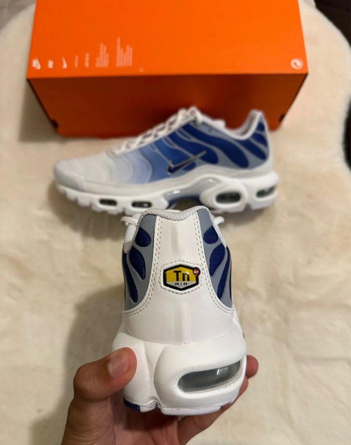 Nike Air Max Plus Blue Fade - photo numéro 9