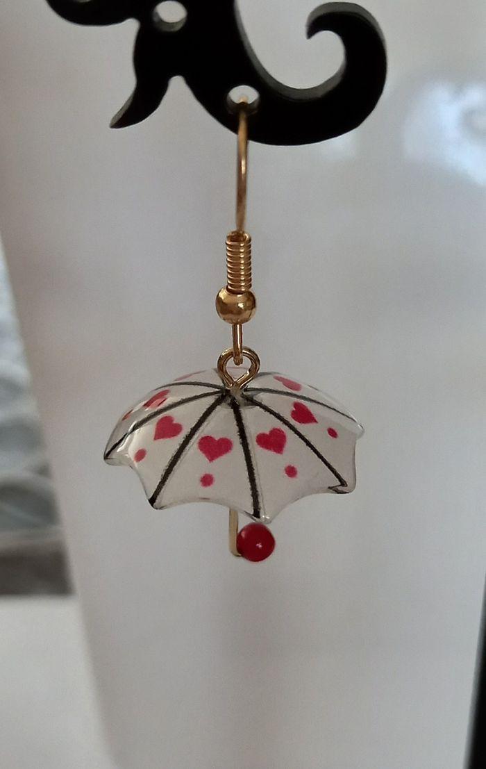 Boucles d'oreilles petit parapluie coeur rouge - photo numéro 2