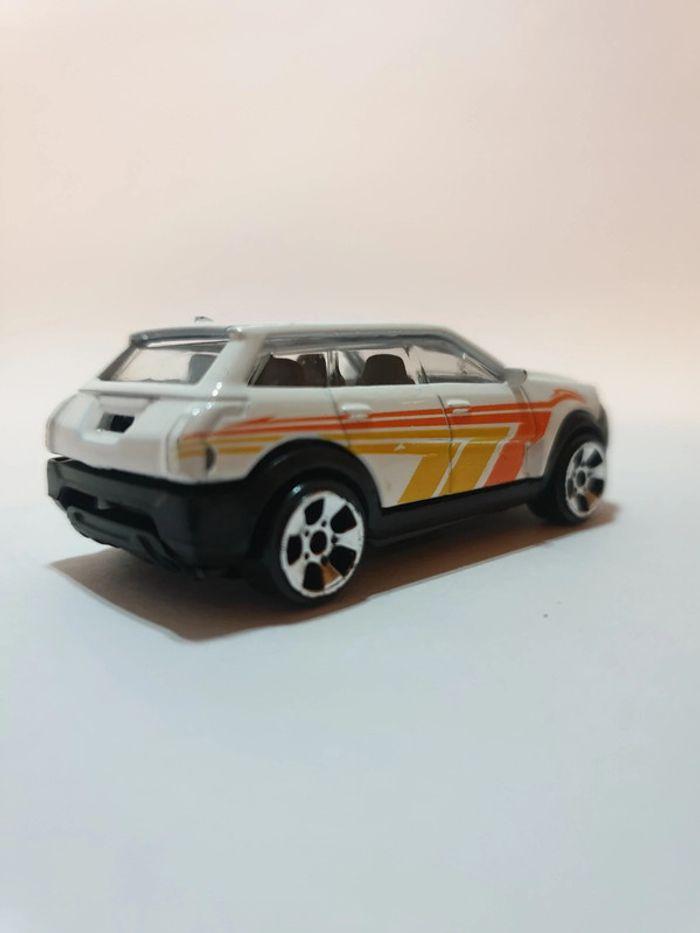 Fast Lane AT-007 SUV 2014 - Échelle 1:64 - photo numéro 6