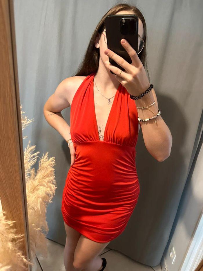 Robe décolleté dos nu rouge shein M - photo numéro 2